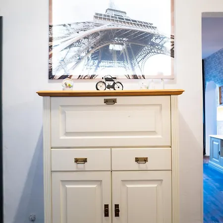 #621 Grosse & Geraeumige Mit Netflix Und Amazon Prime Apartment *
