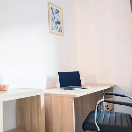 #621 Grosse & Geraeumige Mit Netflix Und Amazon Prime Apartment Essen