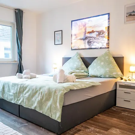 #621 Grosse & Geraeumige Mit Netflix Und Amazon Prime * Essen