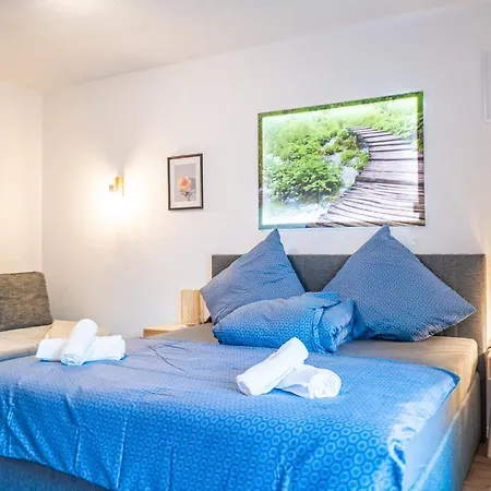 Apartment #621 Grosse & Geraeumige Mit Netflix Und Amazon Prime Essen
