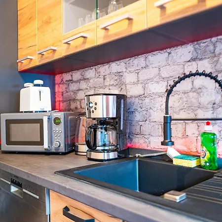 #621 Grosse & Geraeumige Mit Netflix Und Amazon Prime Apartment